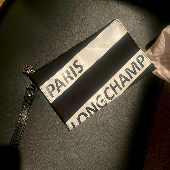 Longchamp Handbags - LONGCHAMP Black White Nylon Leather Wristlet Bag Clutch